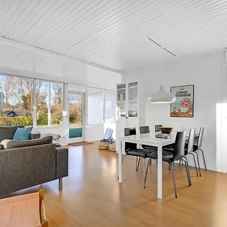 Stunning Home In Hornslet With Wifi * Hornslet